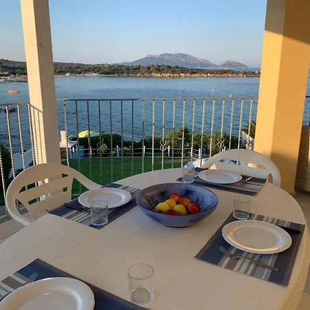 In Bados By The Sea, Apartament *